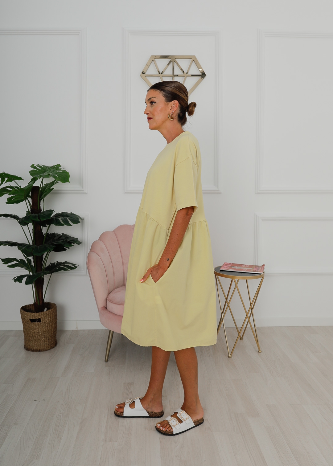 YELLOW DRESS WITH SHORT SLEEVE