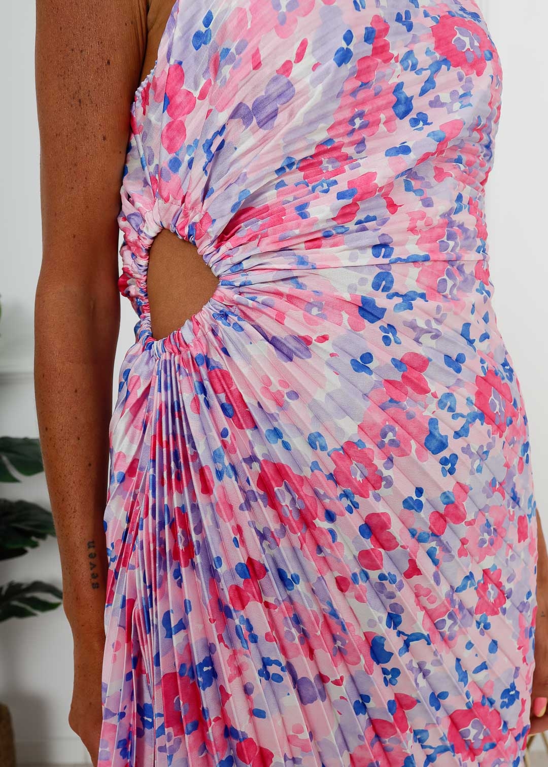BLUE PLEATED FLORAL DRESS