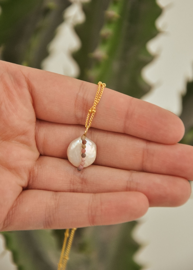 CHOKER WITH PEARL PENDANT