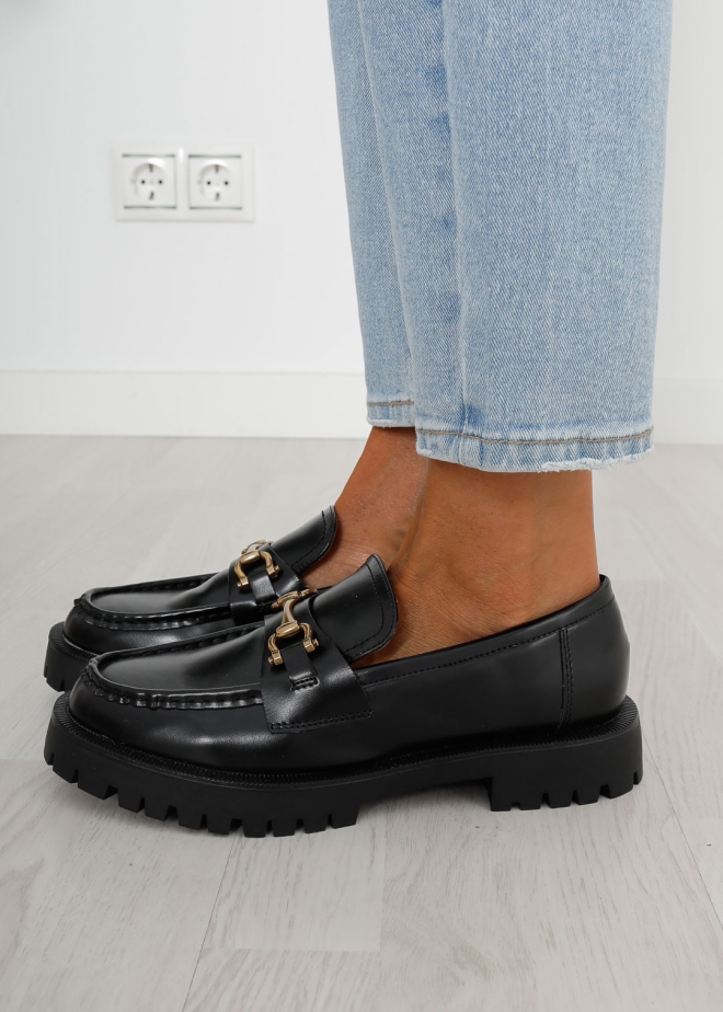 FLAT LOAFERS WITH BUCKLE