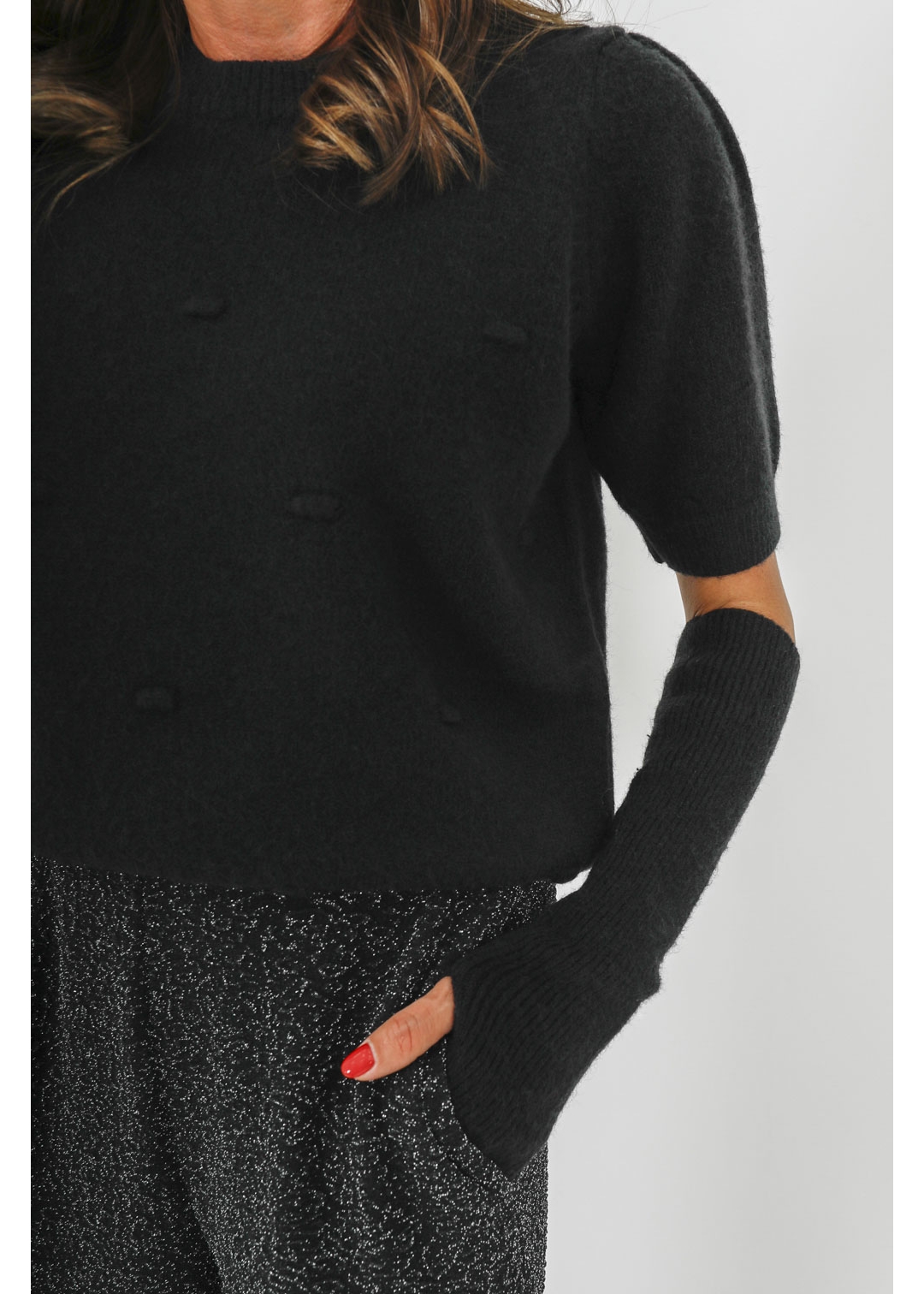 BLACK EMBOSSED SWEATER WITH MITTENS