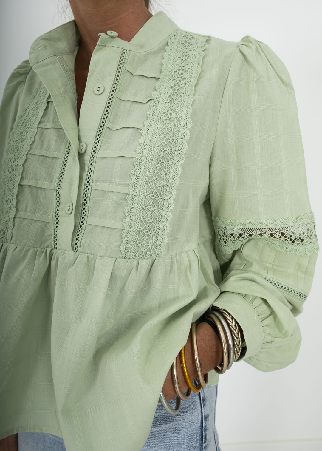 GREEN EMBROIDERED BLOUSE