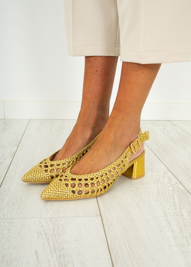 GOLDEN BRAIDED SHOES