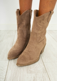 TAUPE COUNTRY BOOTS