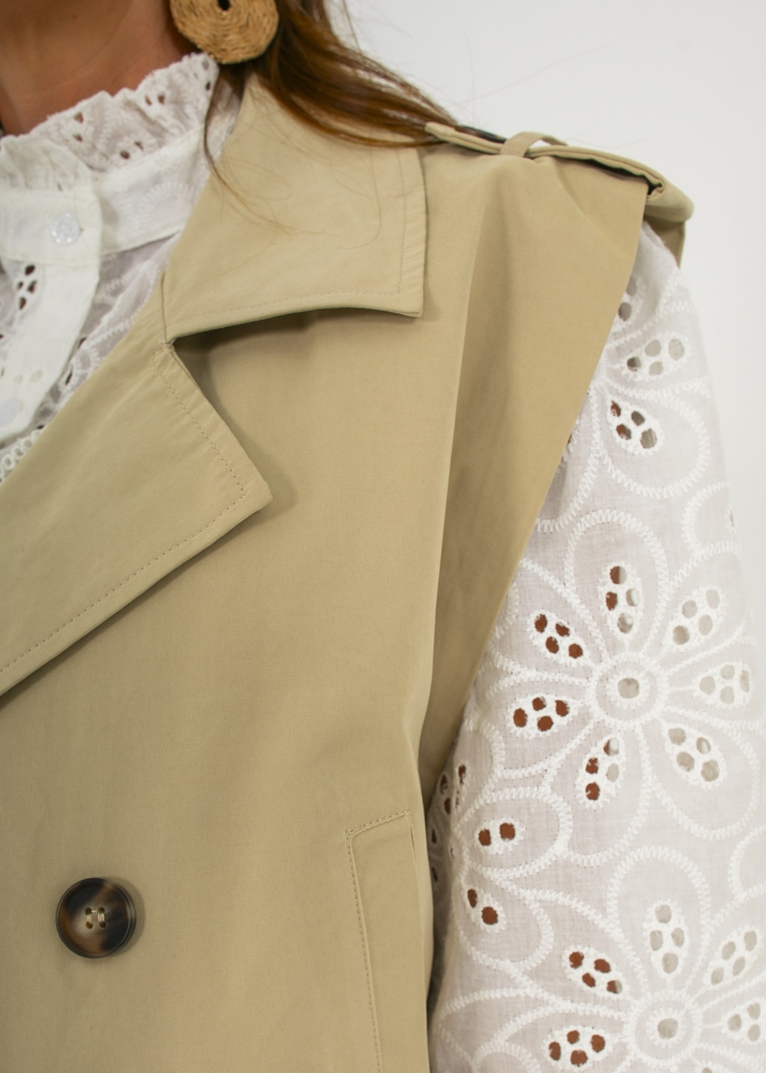 CHALECO TRENCH BEIGE