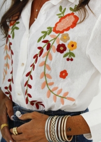 BLUSA BLANCA BORDADO FLORES MULTICOLOR