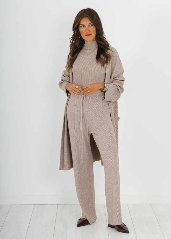 TAUPE KNITTED TOP AND CARDIGAN SET