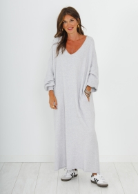 GREY OVERSIZE KNITTED DRESS