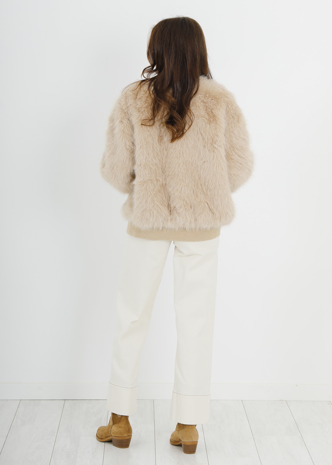 BEIGE FAUX FUR CROPPED JACKET