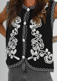 WHITE EMBROIDERED BLACK VEST