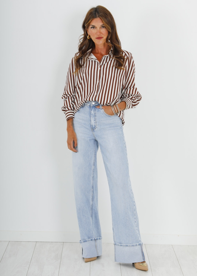 WIDE LEG LOW RISE JEANS