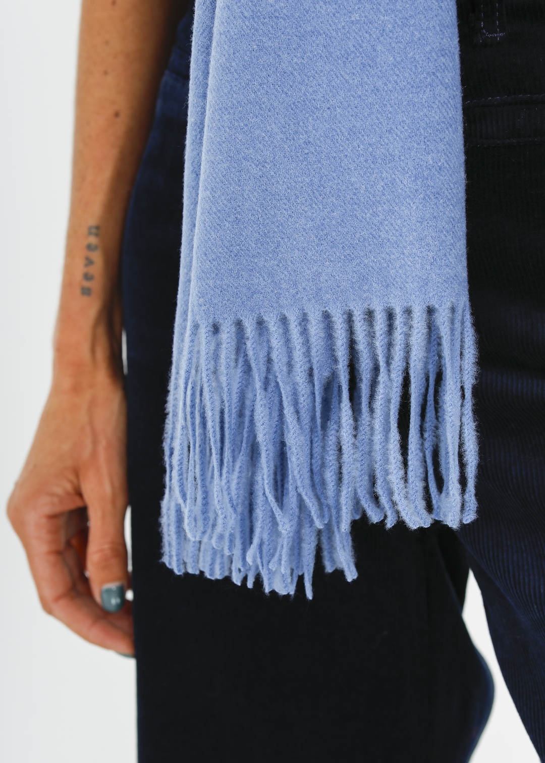 BLUE FRINGED SCARF